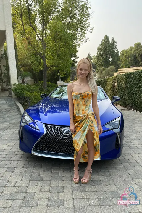 Riley Star: Slim Blonde in Pigtails Spreads Her Pussy in a Car – photo 1 of 20