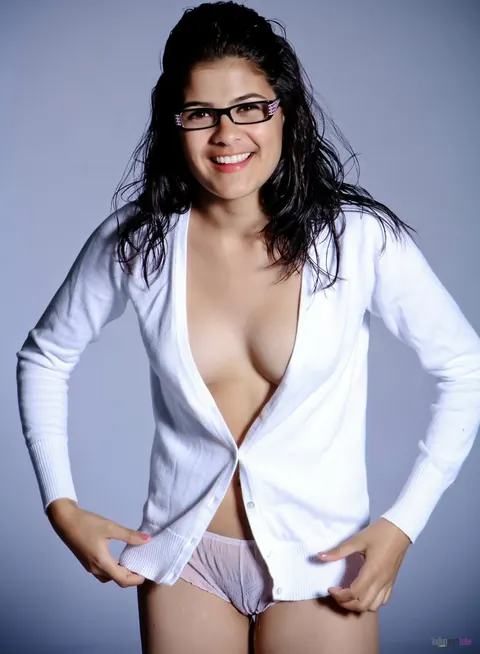 Indian Brunette Removes Her Glasses and Poses in Panties – photo 2 of 16