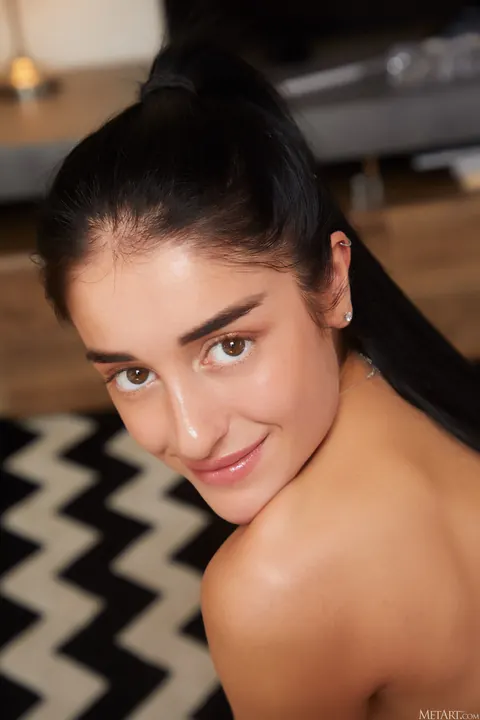 Ara Mix: Brunette with Natural Tits Undresses Fully and Poses Front and Back – photo 14 of 21
