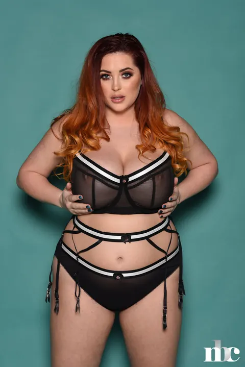 Lucy Collett: Redhead BBW Unleashes Her Big Natural Tits in Lingerie – photo 10 of 21
