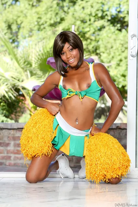 Karma May: Ebony Babe with Small Tits Strips and Spreads Her Pussy – photo 8 of 15