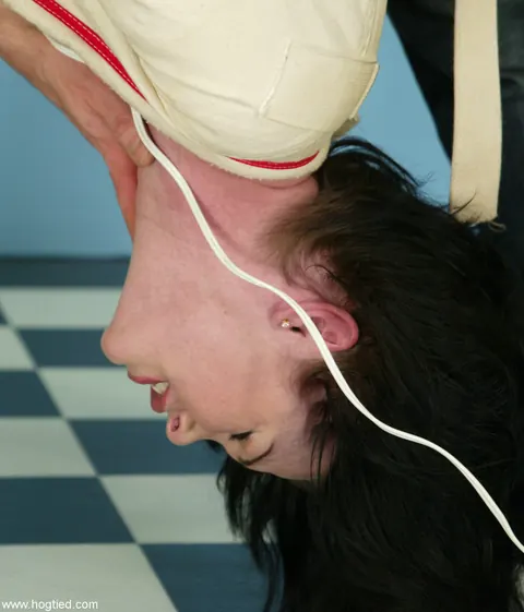 Paige Richards: Brunette MILF Hangs Upside Down and Takes a Toy in BDSM – photo 17 of 20