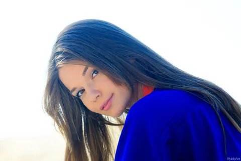 Nedda: Russian Brunette Shows Her Natural Tits Outdoors in a Long Skirt – photo 10 of 20