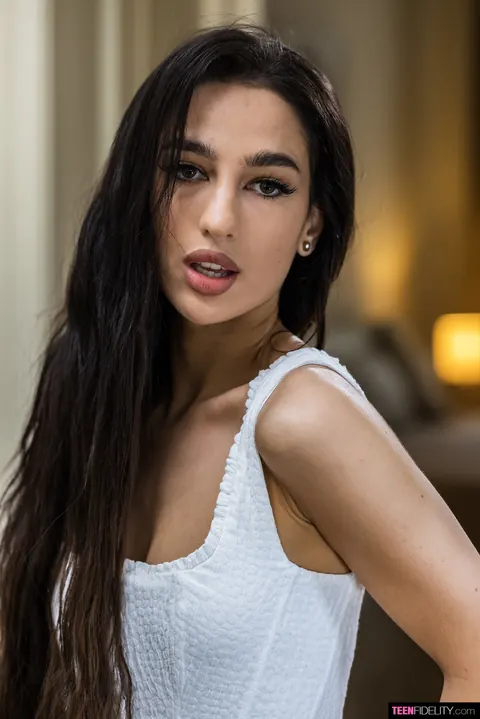 Kama Oxi: Brunette in High Heels Strips Nude and Shows Her Body – photo 1 of 20