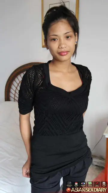 Carmen T – Slim Filipina MILF Undresses and Gives a Handjob