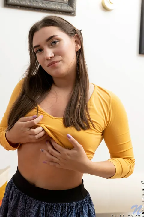 Elise Moon: Brunette with Natural Tits Strips and Fingers Her Pussy – photo 10 of 21