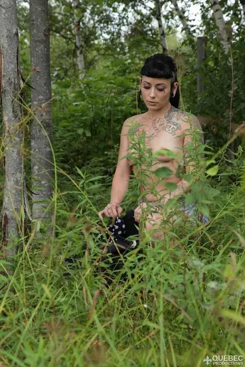 Lily Fatale: Brunette with Natural Tits and Tattoos Strips Out of Her Bikini Outdoors – photo 7 of 21
