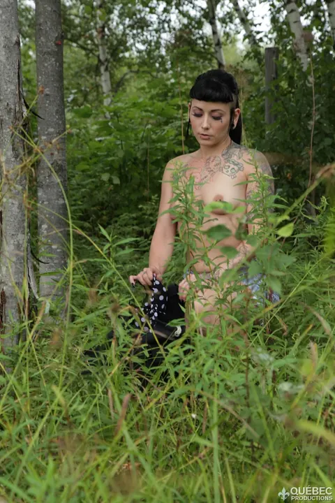 Lily Fatale: Brunette with Natural Tits and Tattoos Strips Out of Her Bikini Outdoors – photo 6 of 21