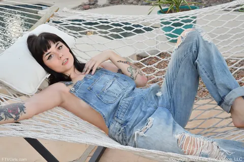 Nova Vixen: Brunette in Jeans Masturbates with a Dildo Outdoors – photo 6 of 20