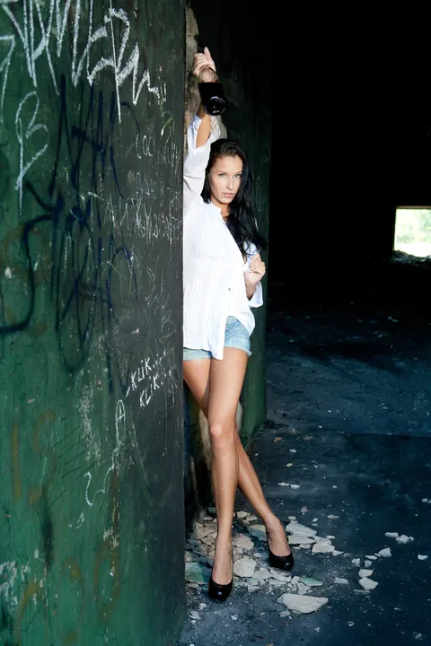 Mira B: Tall Brunettes Have Lesbian Sex with a Dildo Outdoors – photo 2 of 21