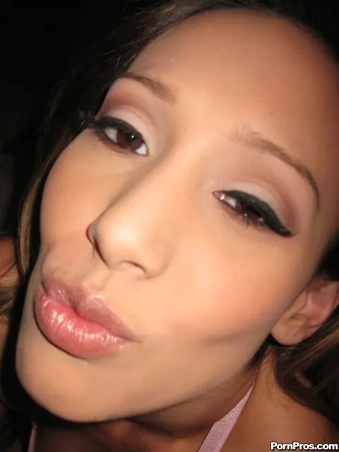 Taryn Kemp: Asian Brunette Spreads Her Pussy for POV – photo 3 of 17