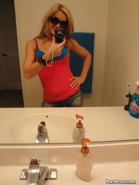 Ashley Abbott: Blonde in Glasses Shows Her Small Tits and Pussy – photo 6 of 18