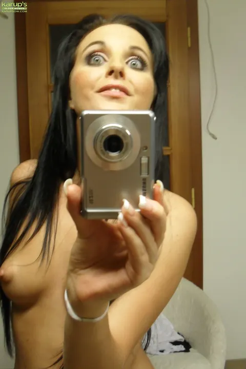 Tara Tattoo: Thick Czech Babe Strips Out of Her Shorts in Front of the Mirror – photo 20 of 21