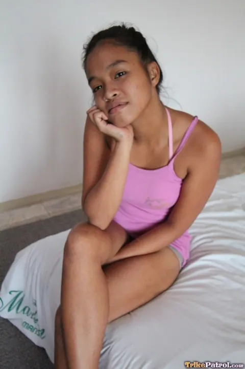 Thick Filipina Strips and Spreads Her Hairy Pussy – photo 2 of 20