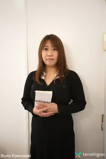 Chubby Japanese Woman Gives a Sloppy Blowjob and Kisses Her Partner