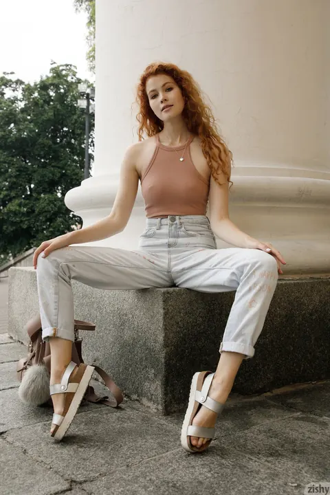 Heidi Romanova: Curly Redhead Flashes Her Tattooed Body Outdoors – photo 7 of 12
