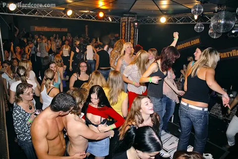 Busty Blonde in Jeans Sucks and Fucks in a Group – photo 15 of 15