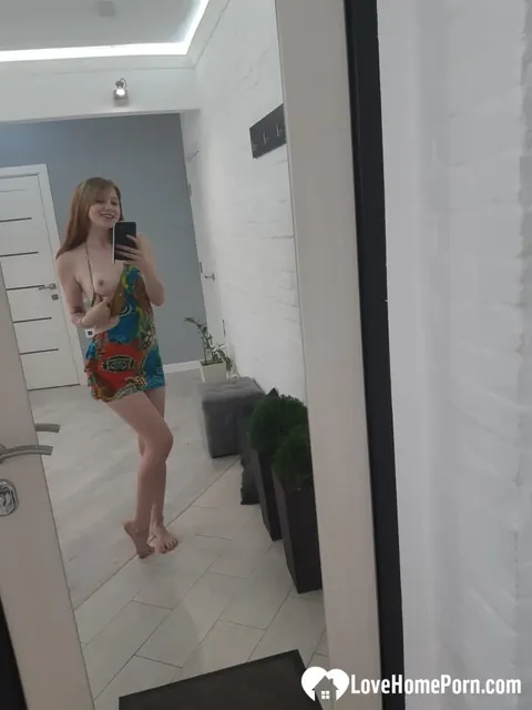 European PAWG Strips Off Her Dress for Mirror Selfie – photo 7 of 20