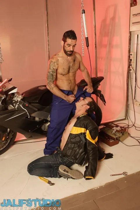 Two Men Give Each Other Blowjobs and Play with a Dildo – photo 4 of 21