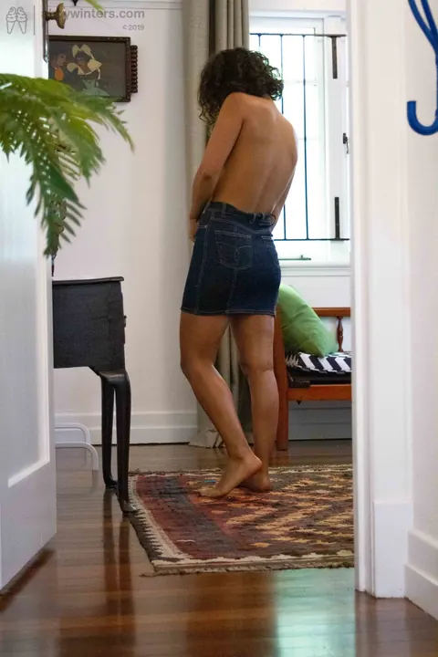 Slim Australian Brunette Shows Her Ass in Shorts – photo 13 of 21