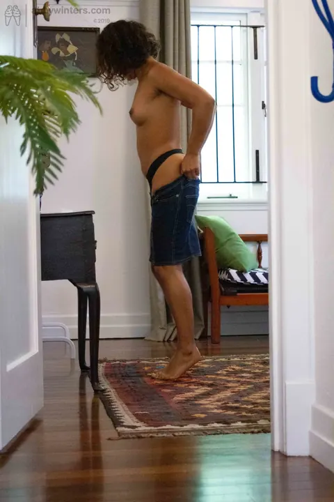 Slim Australian Brunette Shows Her Ass in Shorts – photo 10 of 21