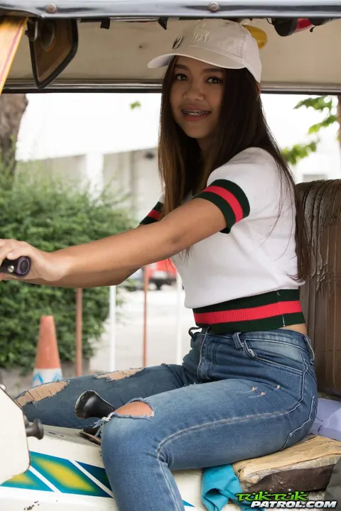 Petite Thai Woman Strips Off Her Jeans and Spreads Outdoors – photo 3 of 19