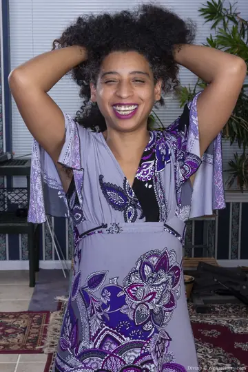 Ebony Amateur in Lingerie Shows Her Hairy Armpits and Pussy