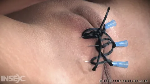 London RIver: Busty Brunette Spreads Her Shaved Pussy in Bondage Restraints – photo 13 of 15