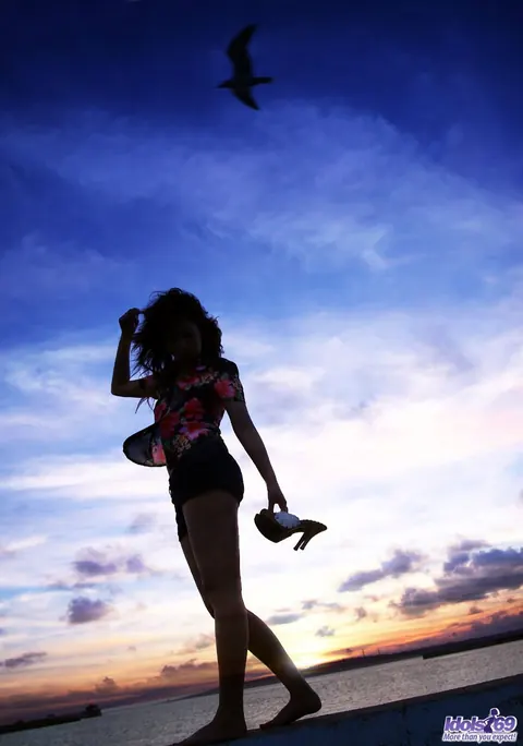 Nao Yoshizaki: Japanese Brunette in Heels Bares Her Big Natural Tits on the Beach – photo 15 of 16