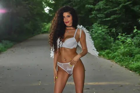 Curly Busty MILF Flaunts Lingerie and Heels Outdoors – photo 9 of 12