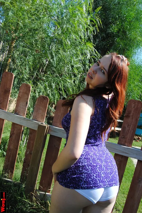 Alisyn Carliene: Redhead PAWG Strips Out of Her Panties Outdoors – photo 4 of 15
