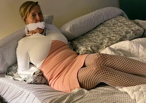 Mature Woman in Stockings and Heels Gets Bound and Restrained – photo 1 of 13