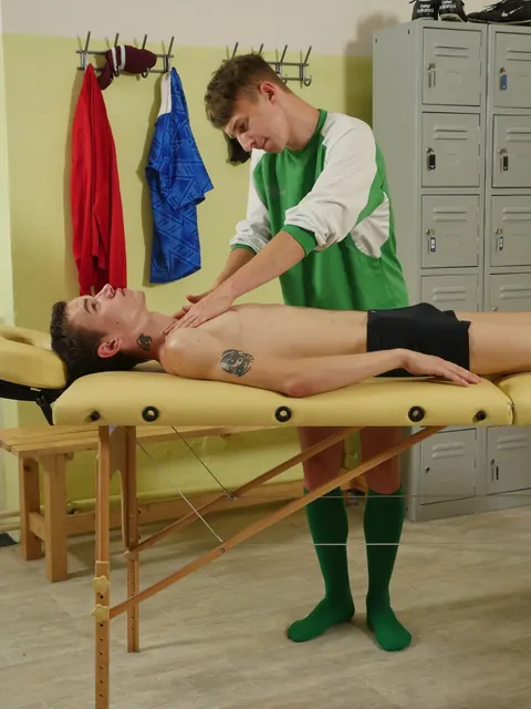 Two Men Give Each Other Blowjobs and Handjobs on a Massage Table – photo 9 of 21