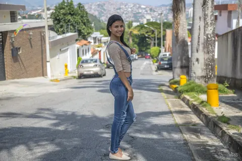 Denisse Gomez: Brunette Latina Poses Outdoors in Jeans – photo 8 of 20