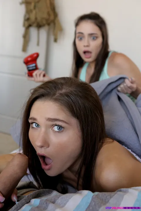 Ashly Anderson: Brunette Women Share a Threesome with Double Blowjob – photo 7 of 19