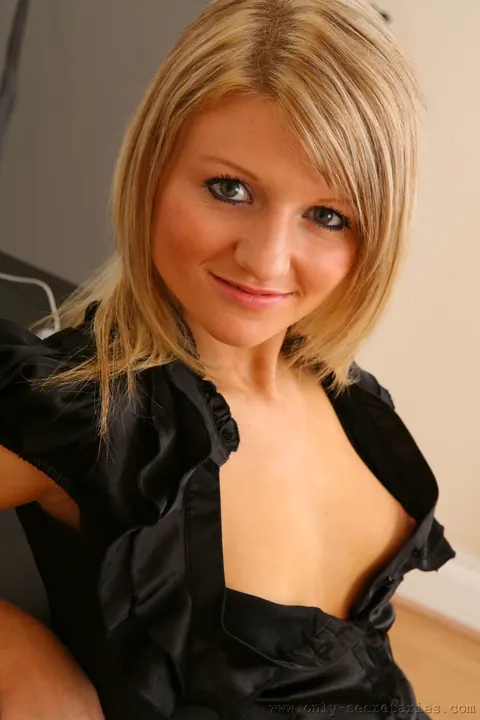 Liana Lace: Blonde British Secretary Spreads in Lingerie and Heels – photo 14 of 21