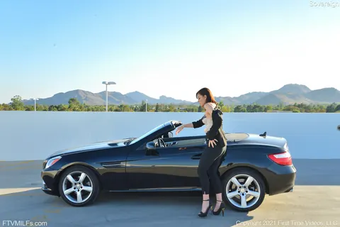 Sovereign Syre: Tall Redhead MILF Flashes Her Tits and Ass in the Office and Car – photo 10 of 20
