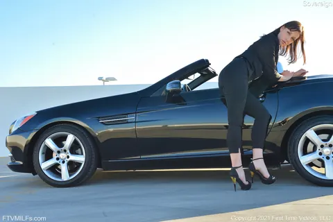 Sovereign Syre: Tall Redhead MILF Flashes Her Tits and Ass in the Office and Car – photo 12 of 20