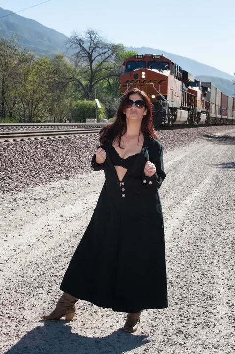 Alicia Silver: Thick Blonde MILF in Glasses Shows Her Hairy Pussy on Railway Tracks – photo 1 of 17