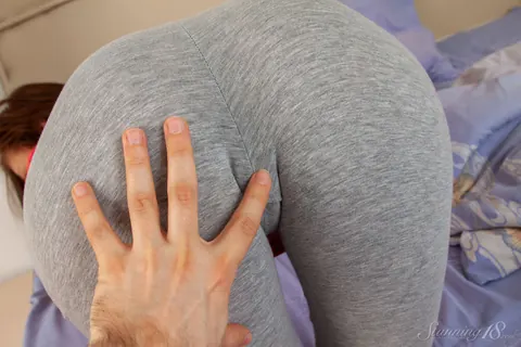 Irina J: Thick Brunette Strips Off Her Yoga Pants to Spread – photo 11 of 16