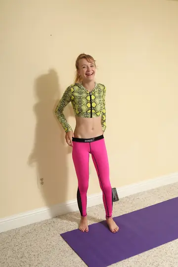 Kristy May – Petite Blonde in Yoga Pants Uses a Dildo on Herself