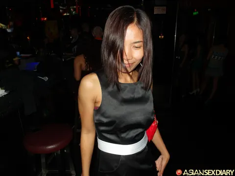 Busty Chinese Brunette in a Skirt Gets Fucked Outdoors – photo 1 of 20