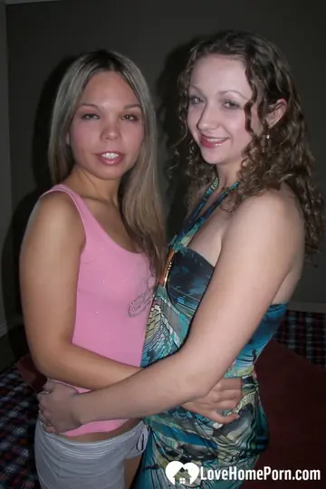Thick Short-Haired Amateurs in Skirts Eat Pussy