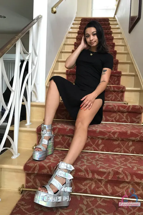 Iris Ivy: Tall Latina Amateur Spreads Her Legs Clothed – photo 3 of 21
