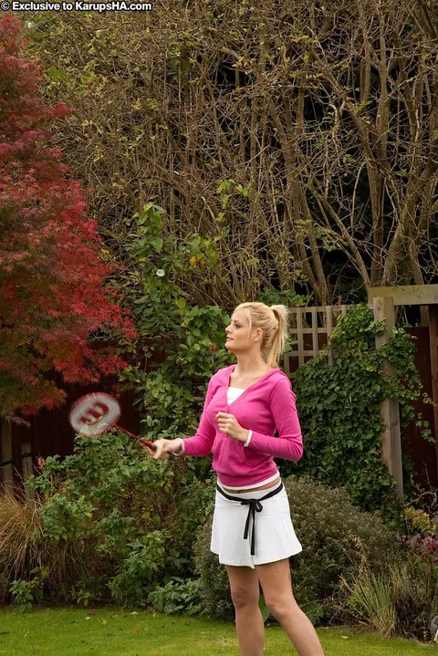 Chloe Conrad: Tall Blonde with Big Tits Strips Outdoors in a Skirt – photo 3 of 21