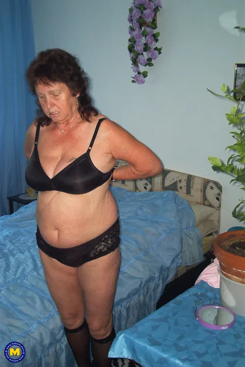 Curvy Mature European Woman Strips and Shows Her Big Tits – photo 3 of 21