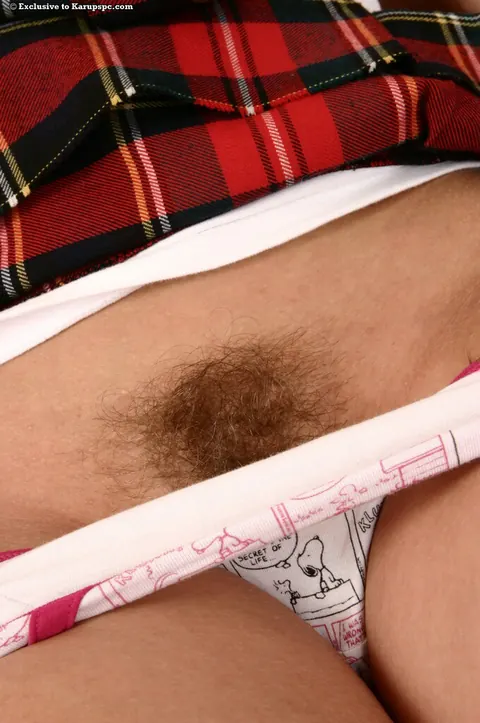 Amateur in a Skirt Spreads Her Hairy Pussy Wide – photo 5 of 16
