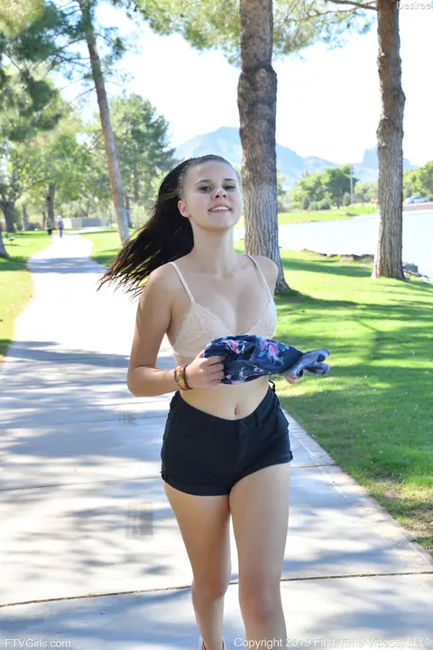 Black-Haired Woman Fingers Herself in Shorts at the Park – photo 20 of 21