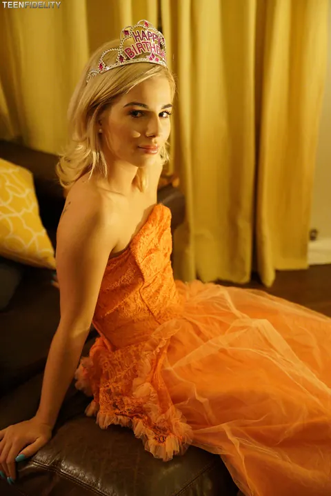 Bella Rose: Blonde in a Skirt Kisses Her Partner During Sex – photo 15 of 17