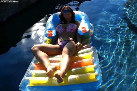 Kylee Strutt: Petite Redhead MILF Sucks and Spreads by the Pool in a Bikini – photo 3 of 21
